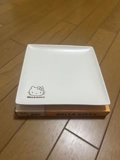 ハローキテイ お皿セット まとめ売りのサムネイル
