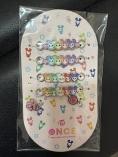 【新品未使用未開封】TWICE シューズチャームのサムネイル