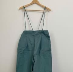 サスペンダー付き ワイドパンツ グリーンのサムネイル