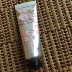 ロクシタン＊ハンドクリームのサムネイル