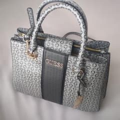 GUESS モノグラム柄 2way ハンドバッグのサムネイル