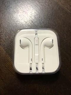 iPhone 6  純正イヤホンのサムネイル