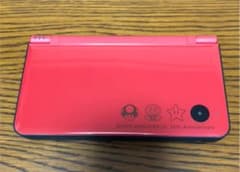 ニンテンドーDSi LL (スーパーマリオ25周年仕様)のサムネイル