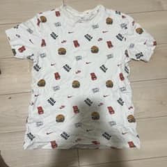 Nike ハンバーガー柄 Tシャツのサムネイル