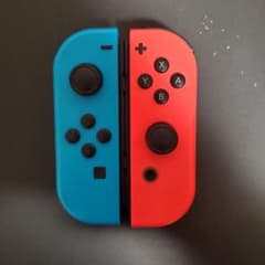 モ*カ様 Nintendo Switch Joy-Con 青と赤 青方に若干の癖のサムネイル