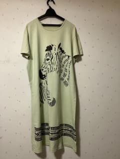 ゼブラ柄 プリント 半袖 ロング丈 Tシャツ しまうま シマウマのサムネイル