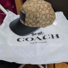 COACH ベージュキャップ 保存袋付きのサムネイル
