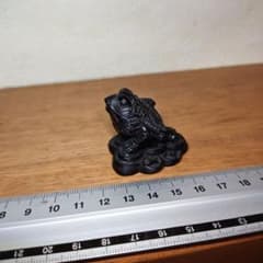 時代提物 木彫根付 【銭蛙】高約3.3cm 横幅約3.9cm 重21g◇縁起物