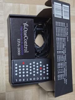 ONECONTROL Distro Tiny Power Distributor - メルカリ