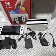 Nintendo Switch (有機ELモデル) 本体のサムネイル