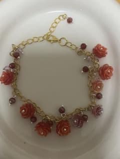 ハンドメイド オレンジ・レッド系 バラモチーフブレスレットのサムネイル