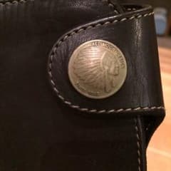 レッドムーン 二つ折り財布 黒のサムネイル