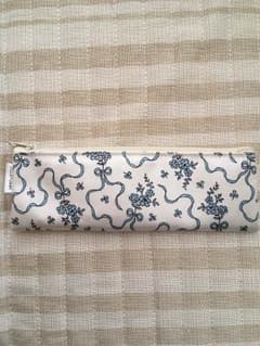 asugar様専用！ジルスチュアート ペンケースのサムネイル