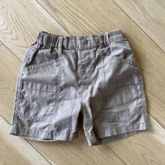 UNIQLOキッズ　ショートパンツ　ベージュのサムネイル