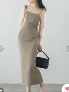 neuna ストラップリボンキャミロングワンピースのサムネイル