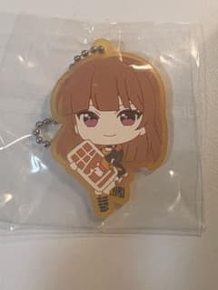 カラフルピーチ　むぎゅみに　ラバーキーホルダー　えとさんのサムネイル