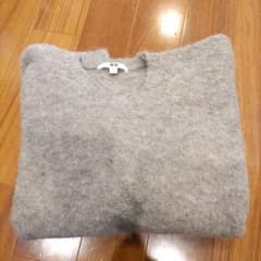ユニクロ ニットのサムネイル