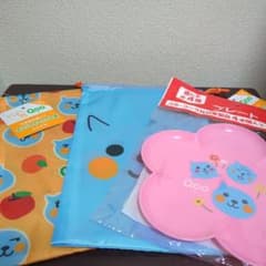 Qoo オリジナルマルチ巾着 2種と プレート1枚のセットのサムネイル