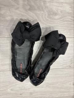 Prada pumps, black, with ribbon, size 38