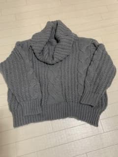 ケーブルニット セーターのサムネイル
