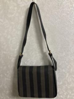 フェンディ FENDI ショルダーバッグのサムネイル
