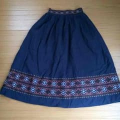 crisp 刺繍ロングスカートのサムネイル