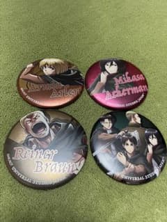 【USJ限定】進撃の巨人 缶バッジ 4種セットのサムネイル