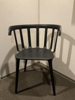 【限定品】IKEA PS2012 アームレスト付 デザイナーズ ダイニングチェア 限定品】IKEA PS2012 アームレスト付 デザイナーズ ダイニングチェア