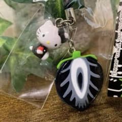 ブラックフルーツ　キティ　根付け　苺 激レア】ハローキティ ブラックフルーツ イチゴ 根付け ストラップ