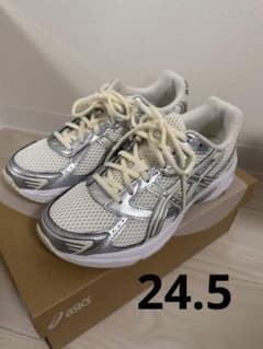 【美品】ASICS Gel-1130 クリーム　ピュアシルバー　24.5のサムネイル