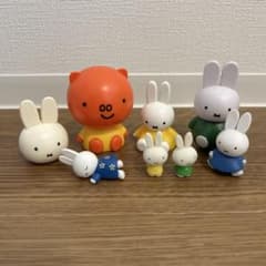 ミッフィーフィギュア8個セットのサムネイル