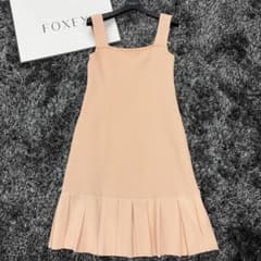 FOXEY ノースリーブ プリーツワンピース　サーモンピンクのサムネイル