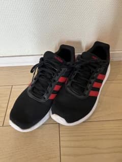 adidas スニーカー　28cmのサムネイル