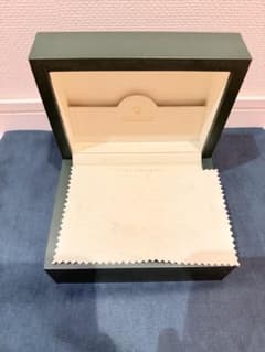 ROLEX 空箱 S size 05/18/2026 - メルカリ