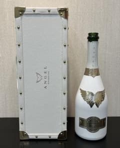 ◎レア◎エンジェル ホワイト シャンパン 空瓶 ケース付 - メルカリ