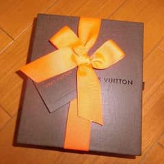 LOUIS VUITTON箱のサムネイル