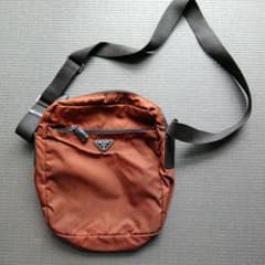 PRADA　プラダ　2WAYショルダーバッグ　トライアングルロゴのサムネイル