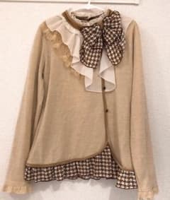 アクシーズファム　トップスのサムネイル