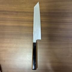 コ*ン様 堺一文字光秀 煌 切付牛刀 8寸 漆柄 両刃 青紙1号 コ*ン様 堺一文字光秀 煌 切付牛刀 8寸 漆柄 両刃 青紙1号 - メルカリ