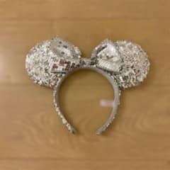 ♡東京ディズニーリゾート カチューシャ スパンコール シルバー♡のサムネイル