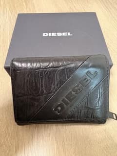 ChieMAMA様 DIESEL ブラック レザー 二つ折り財布 小銭のサムネイル