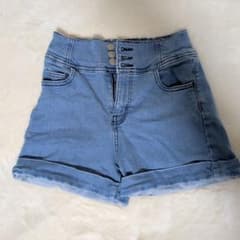 GU JEANS ハイウエスト ショートパンツのサムネイル