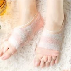 【新品未使用】URUNA 土踏まずクッションカバー ふわもこのサムネイル