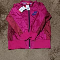 ☆NIKE ウインドブレーカー130㌢☆新品  値下げのサムネイル