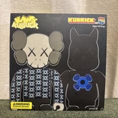 KAWS KUBRICK 2 メディコムトイ フィギュアのサムネイル
