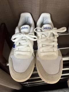 adidas スニーカー ホワイト レッド ブルーのサムネイル
