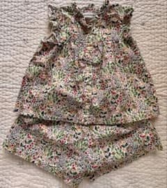 【BeBe】花柄 セットアップ　100cmのサムネイル