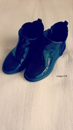 ＊ZARA baby＊エナメルブーツのサムネイル