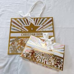 ディオール　クリスマス　限定ショッパー　2025 ホリデー　大　50枚 ディオール クリスマス 限定ショッパー 2025 ホリデー 中サイズ 30枚