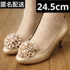 Climb パンプス ゴールド　ベージュ 結婚式　フォーマル　コサージュのサムネイル